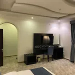 City Center Plaza Aparthotel
