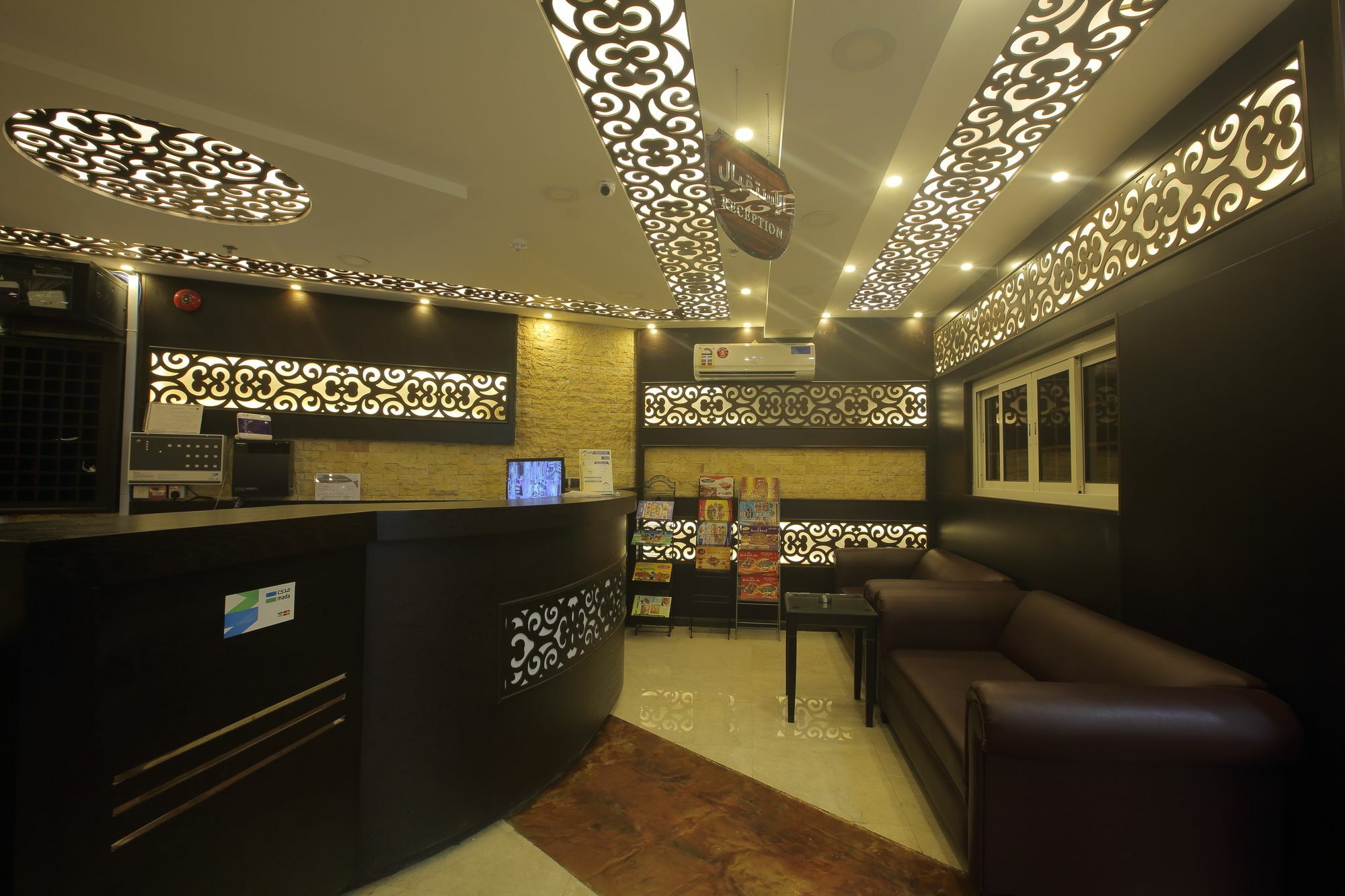Aparthotel Center Plaza 4*